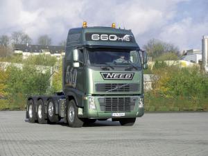 Volvo FH16 8x4 2003 года